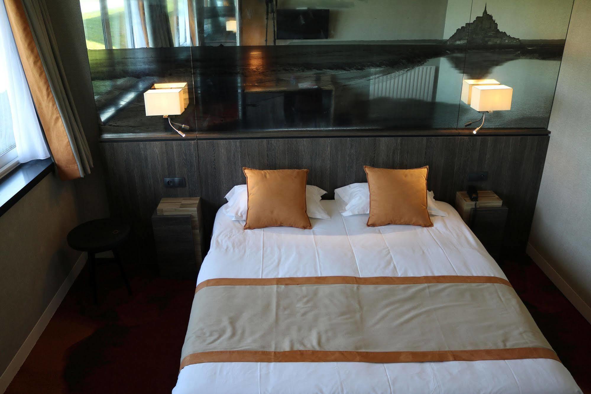 Mont-Saint-Michel Hotel De La Digue מראה חיצוני תמונה