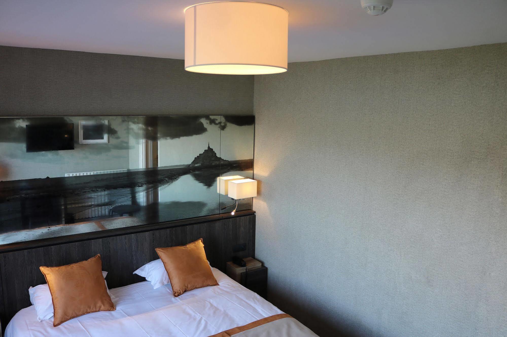 Mont-Saint-Michel Hotel De La Digue מראה חיצוני תמונה