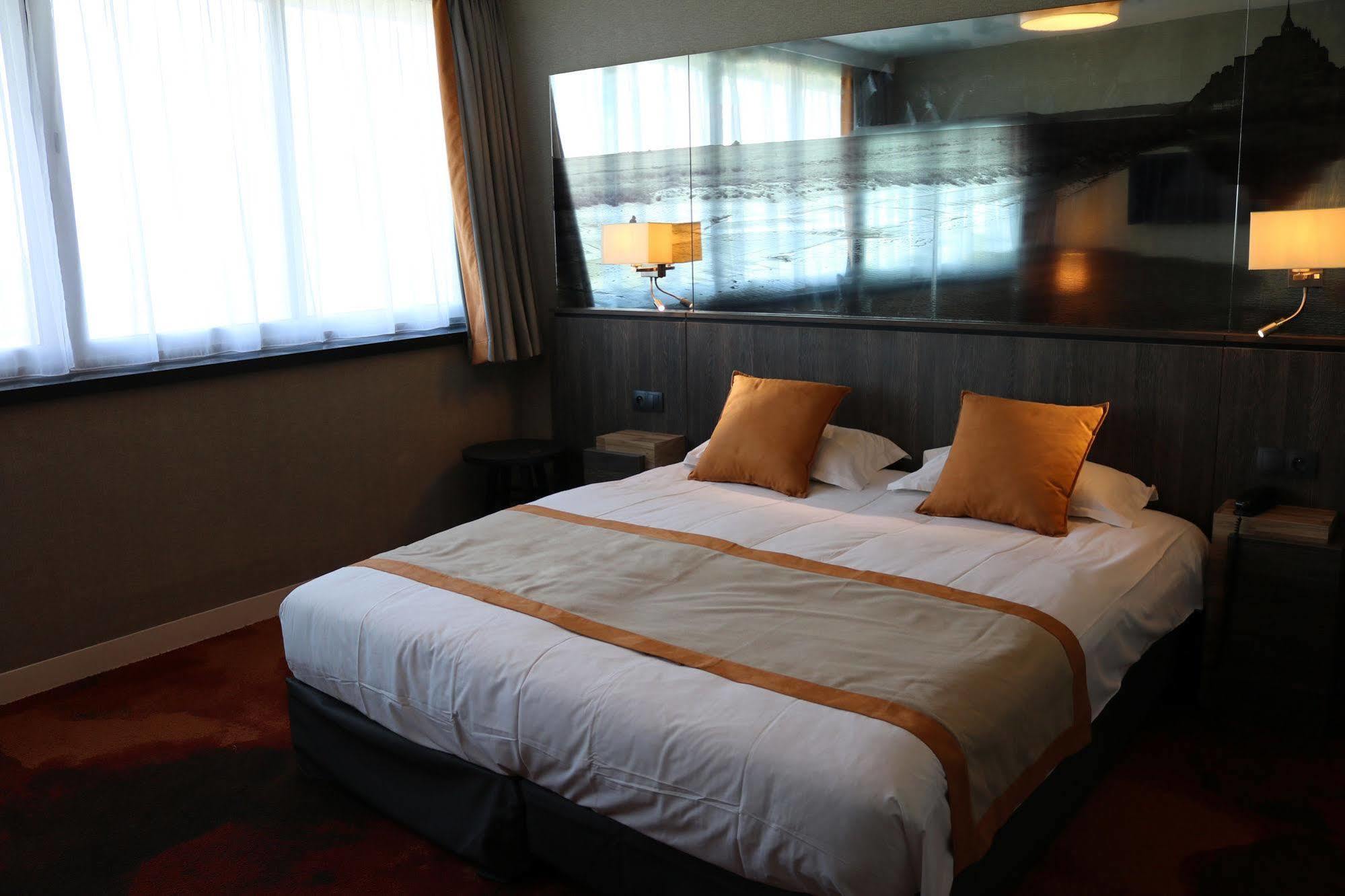 Mont-Saint-Michel Hotel De La Digue מראה חיצוני תמונה