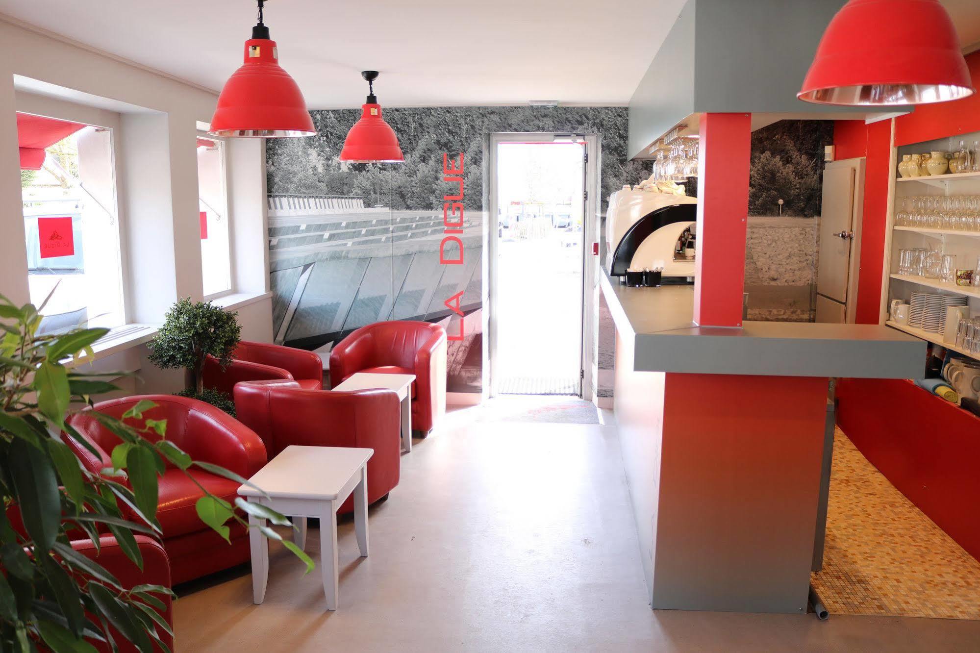 Mont-Saint-Michel Hotel De La Digue מראה חיצוני תמונה